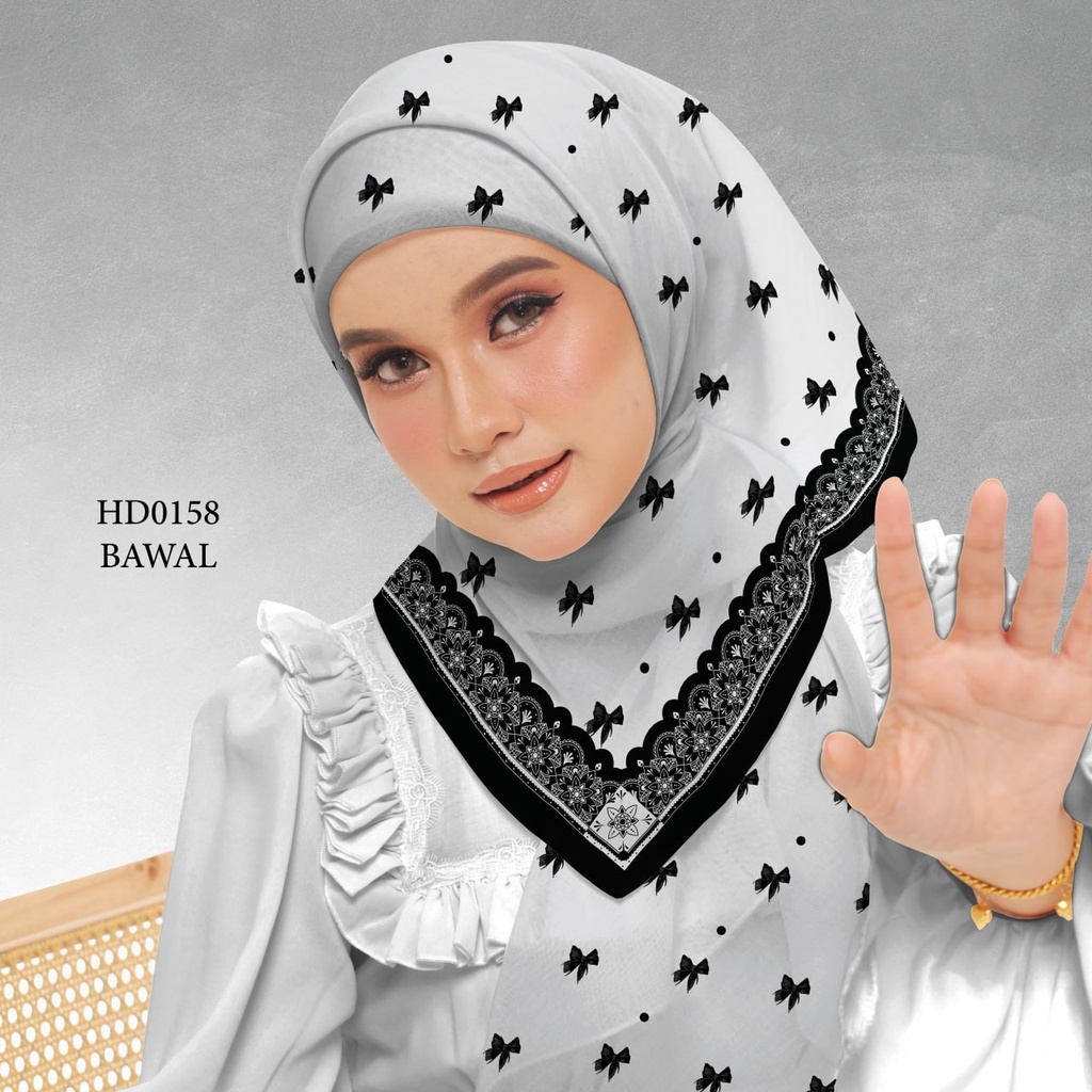 Tudung Bawal (Square Hijab) in HD0158